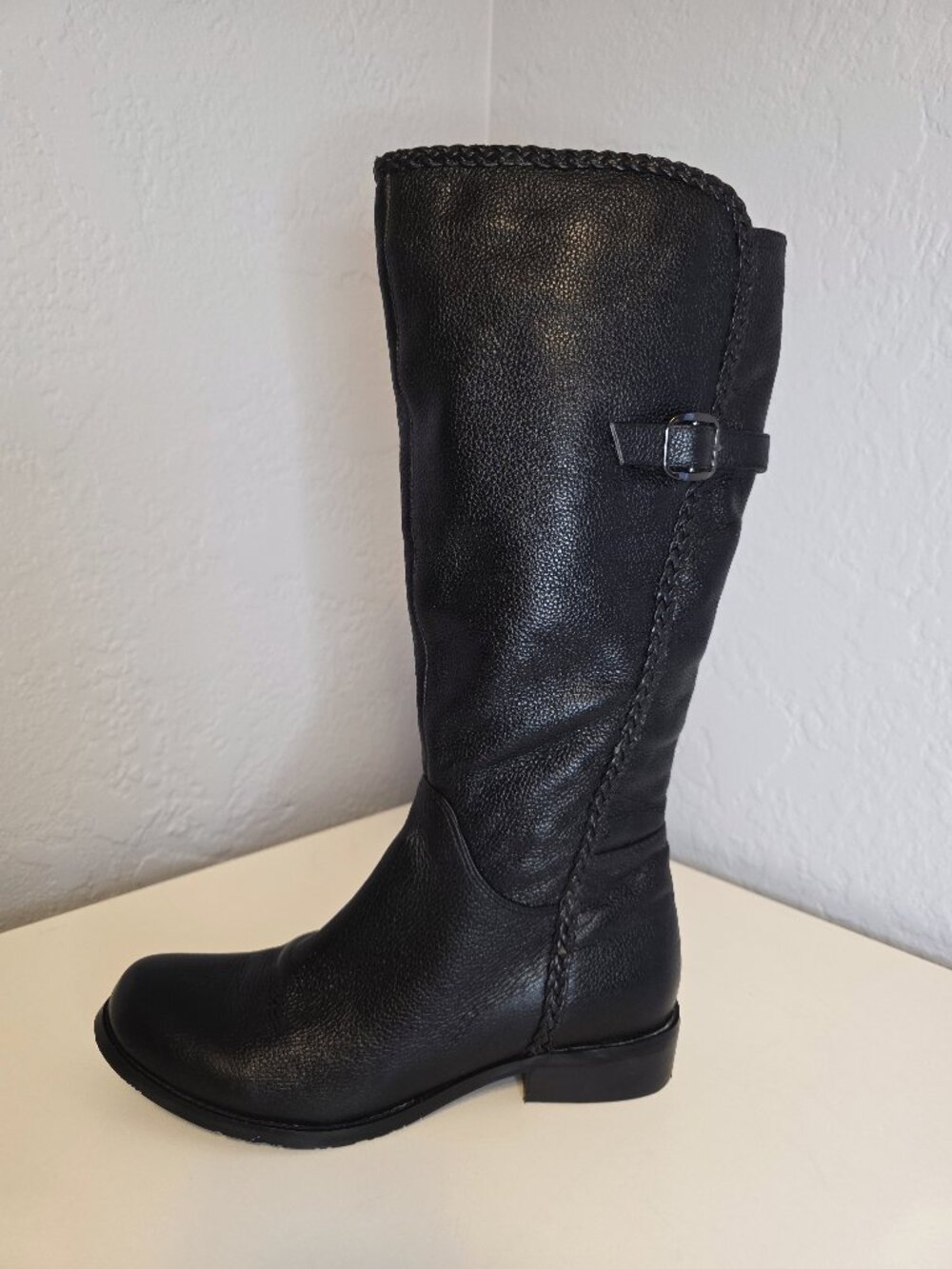 Gabriella Rocha Black Pebbled Leather Tall Riding Boots Size 9 Braided Detail